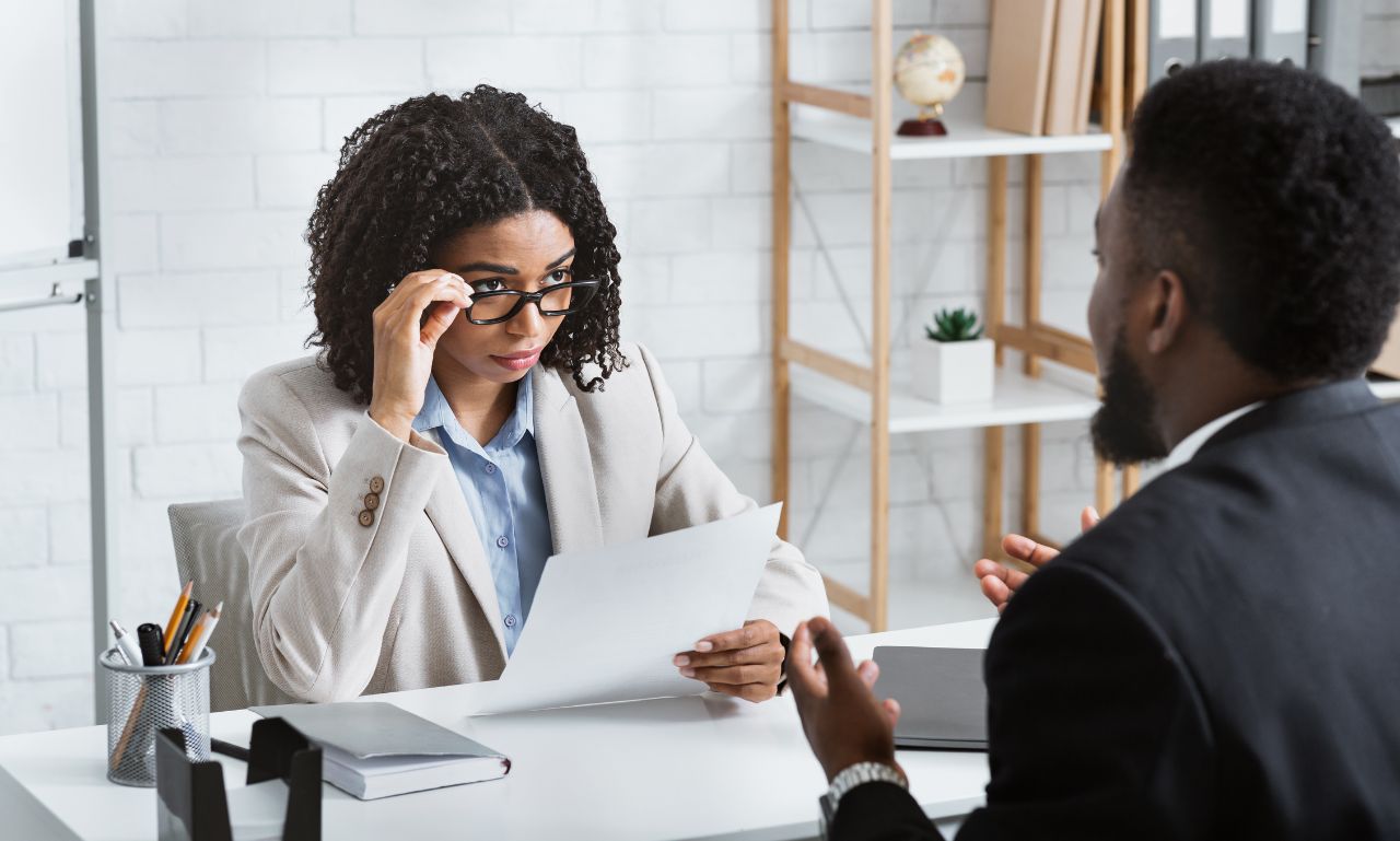 You are currently viewing Navigating the Gig Economy: Opportunities and Challenges
